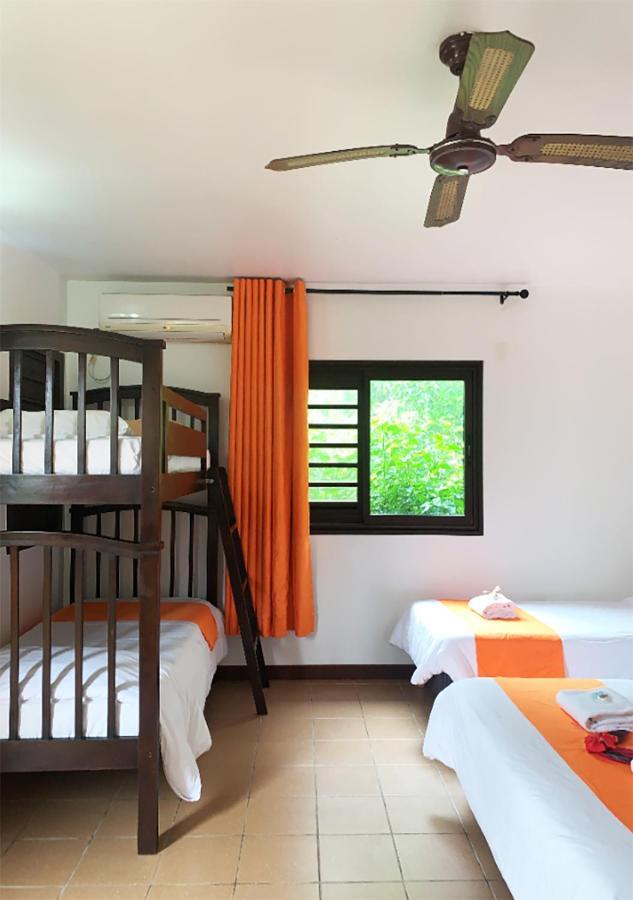 Hotel Oasis De Kiamu Лифу Экстерьер фото
