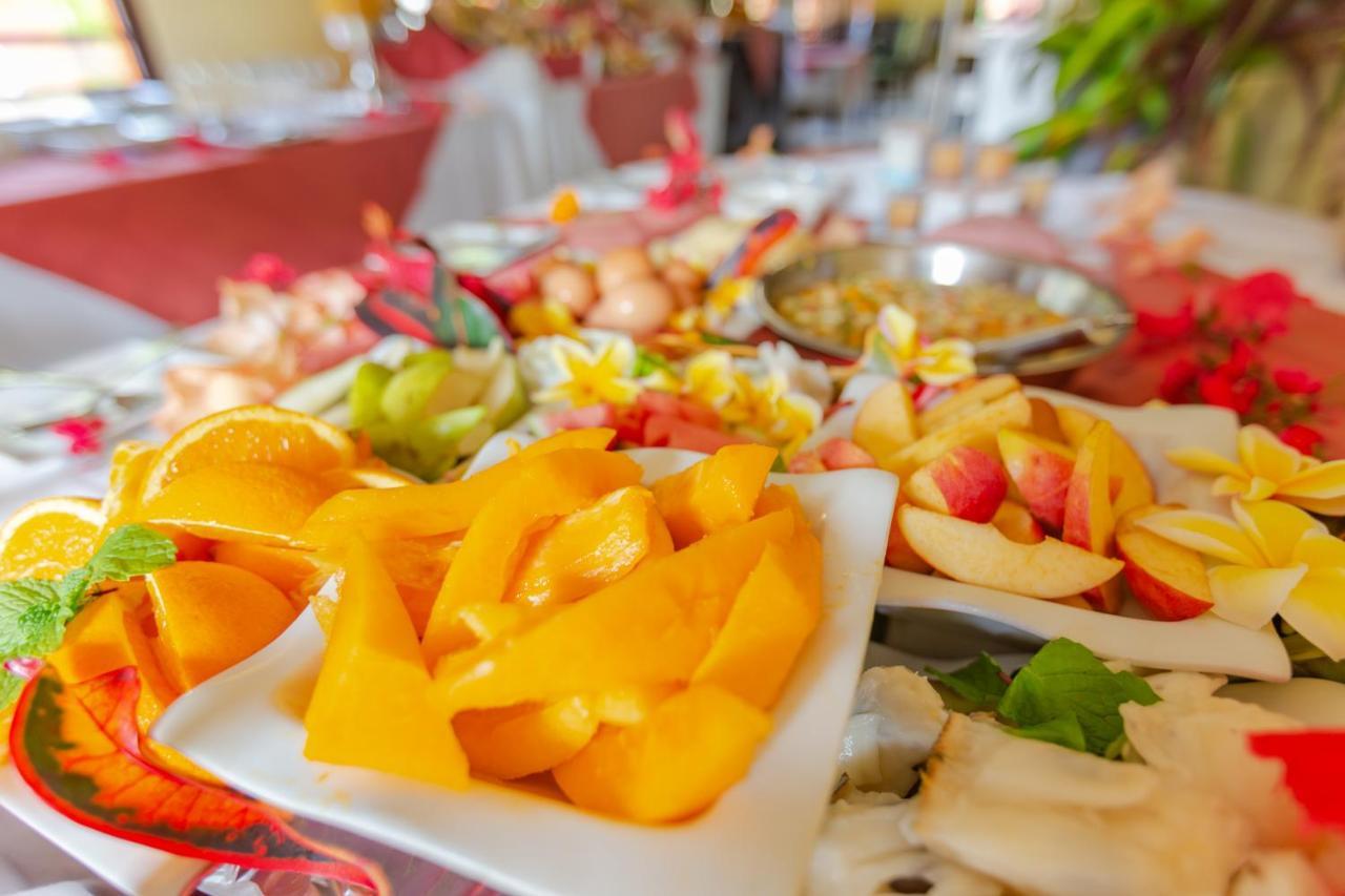 Hotel Oasis De Kiamu Лифу Экстерьер фото