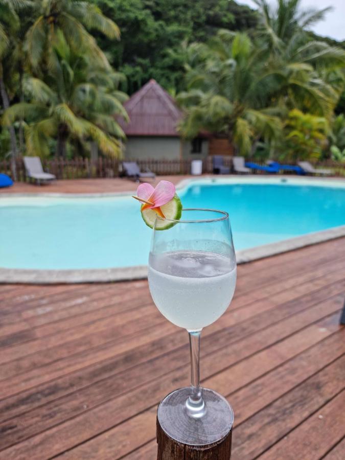Hotel Oasis De Kiamu Лифу Экстерьер фото